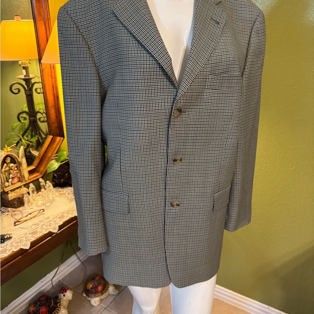 Burberry Gray Sport Coat with Sophisticated Texture